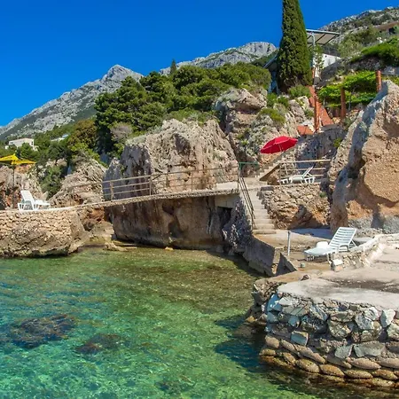Family Friendly Seaside Pisak, Omis - 18610 Pisak