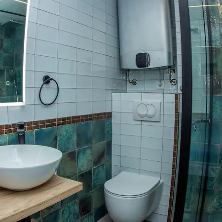 Family Friendly Seaside Pisak, Omis - 18610 Apartment Pisak