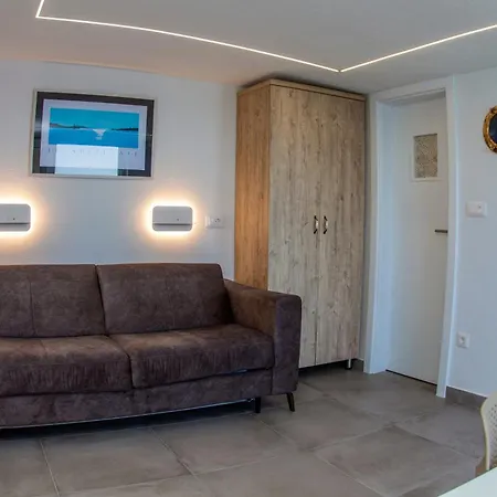 Family Friendly Seaside Pisak, Omis - 18610 Apartment *